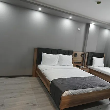 Palazzo 4*
